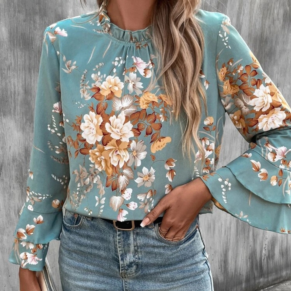 Floral Ruffle sleeve Blouse